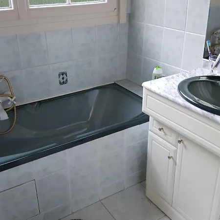Spacious Holiday With Jacuzzi In Gueschart Berck